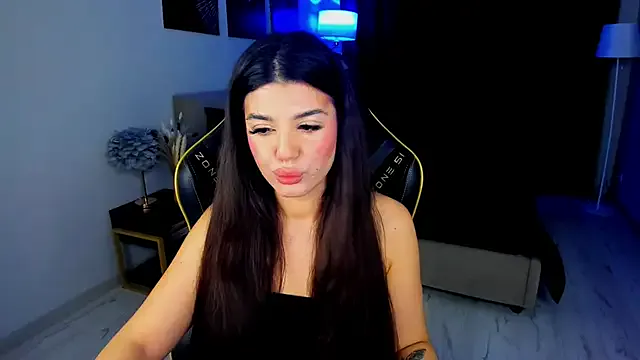 AlluringAriel — dancing in underwear ahhh