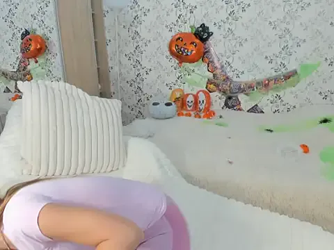 Avatar of AmaliaCrystal