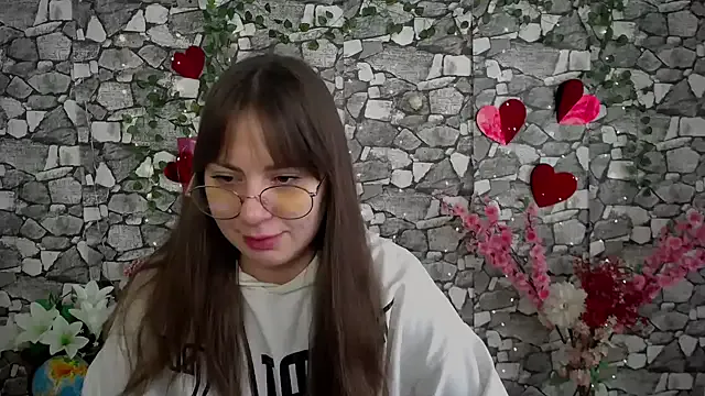 Amanda_Bright_ — hand bra