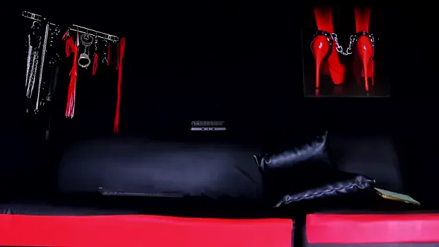 AmaniRivers — kiss the heel of your goddess