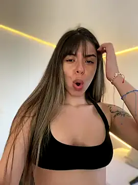 AmmyCollinsW — Ice on my tits and Sloppy blowjob