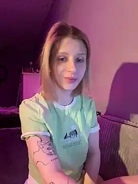 amorearte_m from StripChat is Freechat