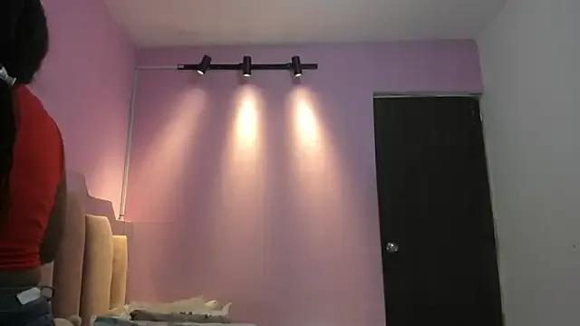 AndreaSweet2 — I expand my pussy