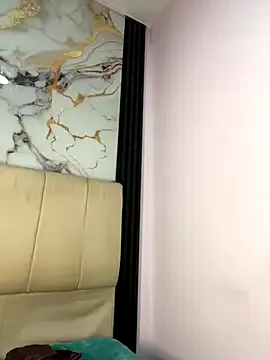 angel_natural — show boobs