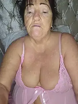 Angeldelightt — Boob show