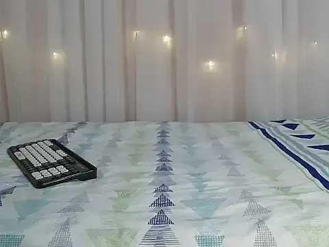 angelicahotparis18 — red buttocks