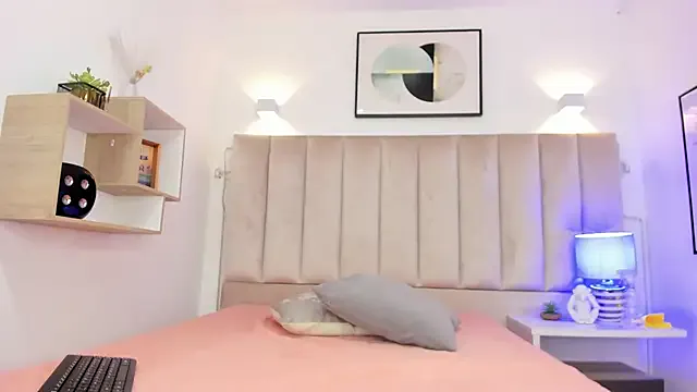 Avatar of Anniie_Queen