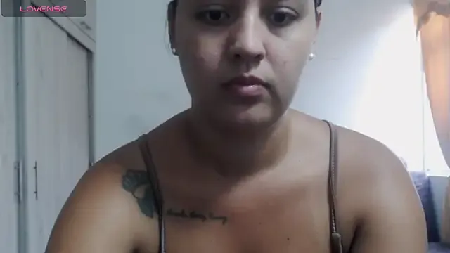 Anthonela_Queen — show tits