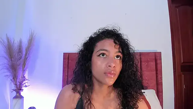 Avatar of AntonellaHall_