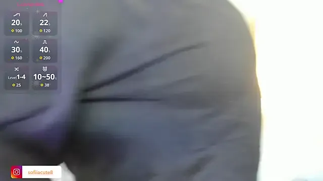 Atenea_cuteee — remove my shirt