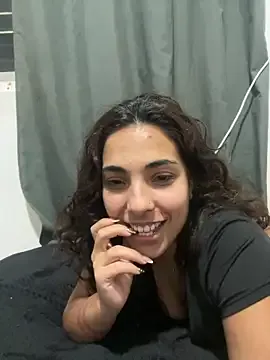 Athenabye — Me desnudo y me toco