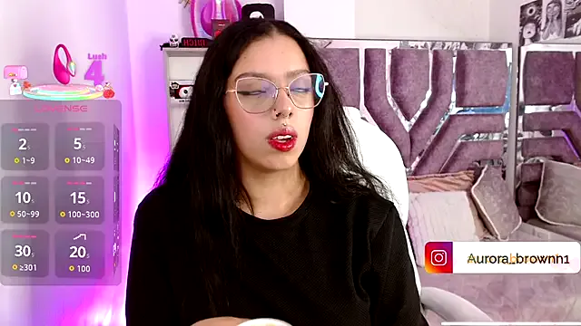 Aurora_Brownn — Show ass + spanks x6