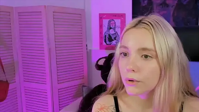 Avatar of AuroraWrenfield