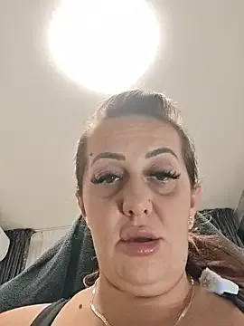 AvaDivaMilf's avatar