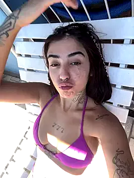 Babyzinha420 — Dana sexy