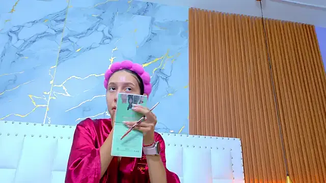 Avatar of Beautifulskinny18