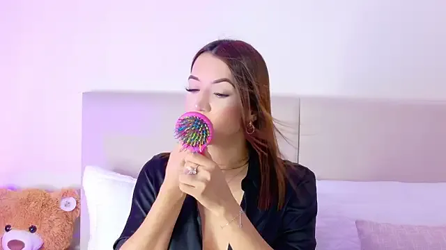 Bella-taylorr — Play with your tits 