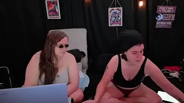 Avatar of Bella_and_Marie