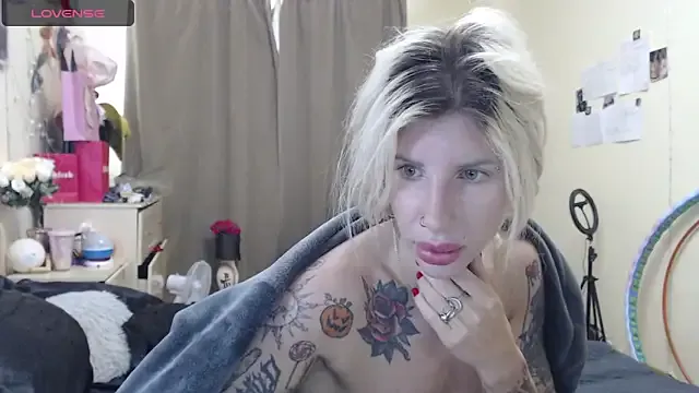 Avatar of BLACKPeonyy