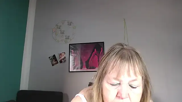 Blasflittchen — xl plug im Arsch