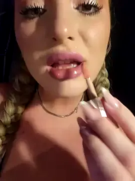 Avatar of Blondie_Sasha