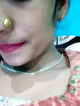 Avatar of bold-couple