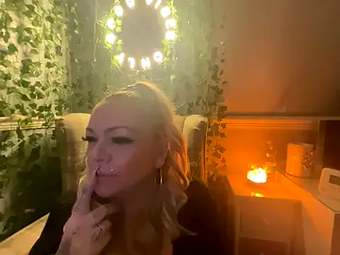 BonnyDesire — Freechat on StripChat