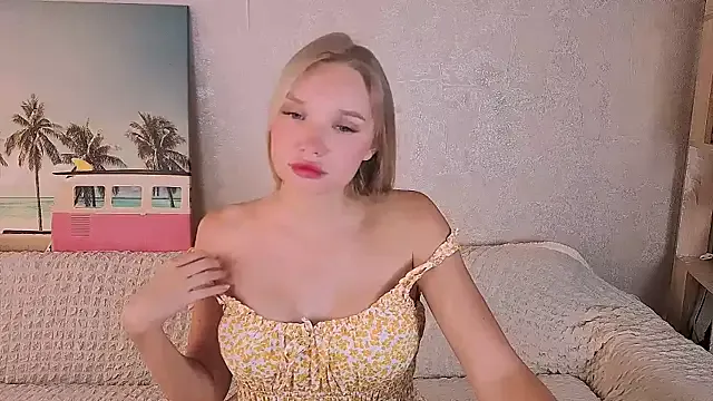 Avatar of BoysLoveBlondee