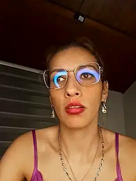 bulma_bambina_ from StripChat is Freechat