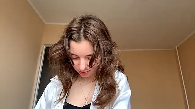 BunkedTempter — Shy wave hello