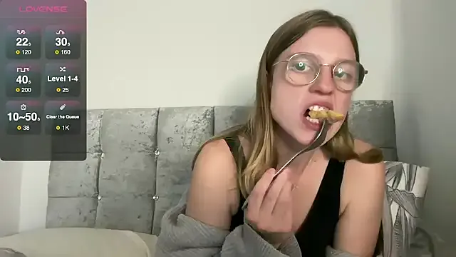 Avatar of BustyKellyXXX