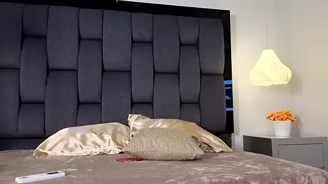 Calipso_Parisi — make me come squirt