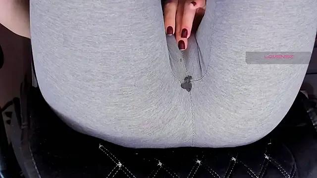 Avatar of Cameltoe_squirt_inPants