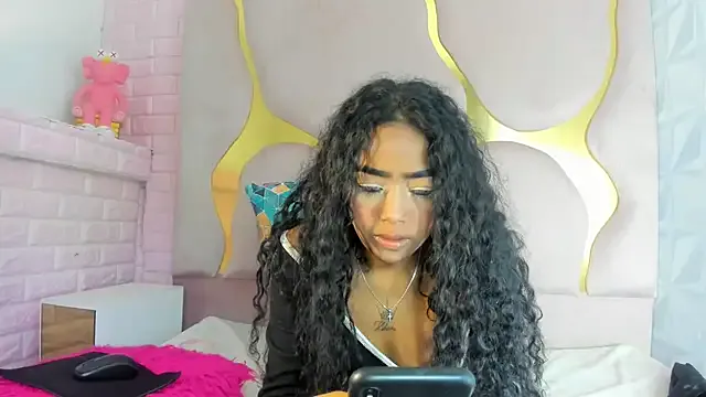 camilaqueenh — show pussy