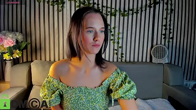 Casey_Sweeet — shake tits