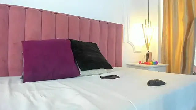 Celina_Kyle1 — FInger party