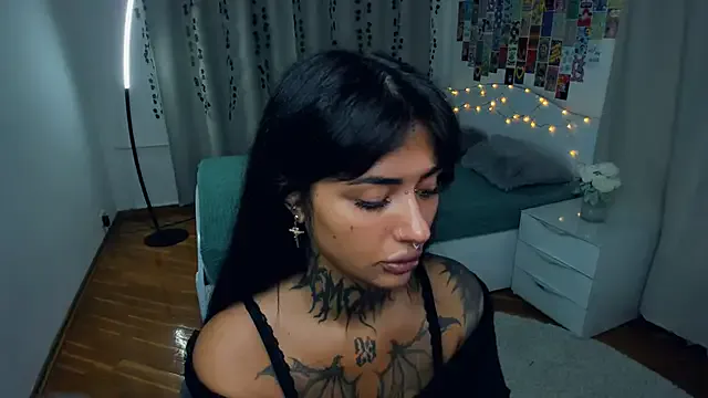 Avatar of CharimgSabrina