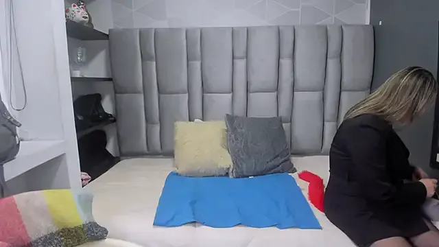 Avatar of Charlot_milf