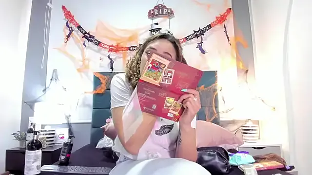 Avatar of charlott_lens