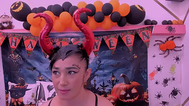 Avatar of charlotte-11