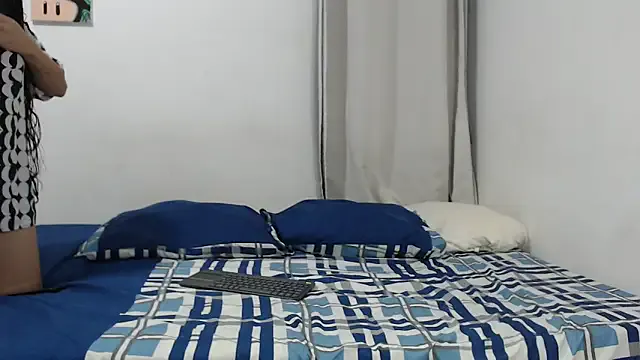 charlotteandbrittany — a naked girl and doggy style