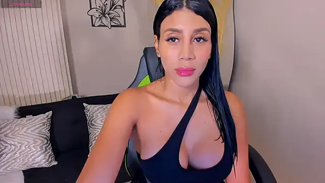 Avatar of CharlotteCox_