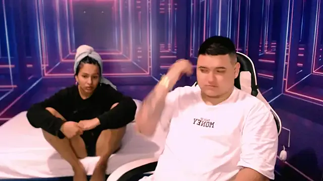 Avatar of Charly_and_laura