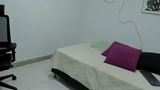 Cherrydollxx — Freechat on StripChat