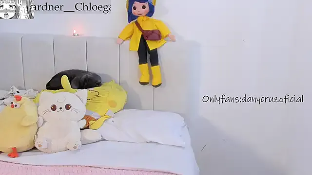 chloee_gardner — plug anal