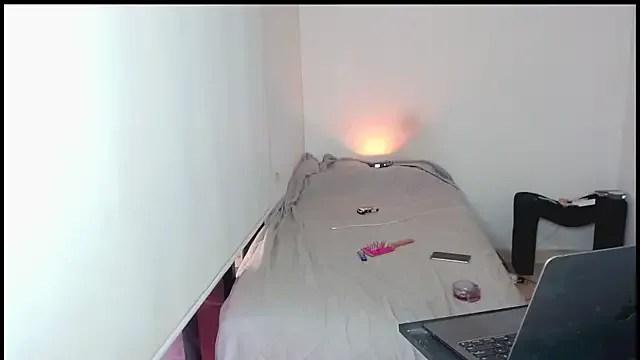 ChristinaSaphier — show cum 