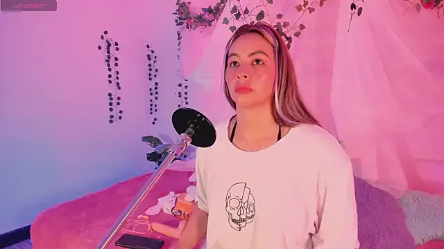 chubbyZoe — spank ass x 5