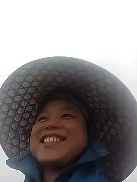 clara-cute — Freechat on StripChat