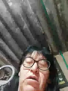 clarita_01 — Mostrar coo y culo