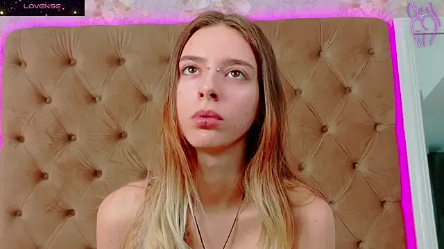 CoraVex — Private on StripChat